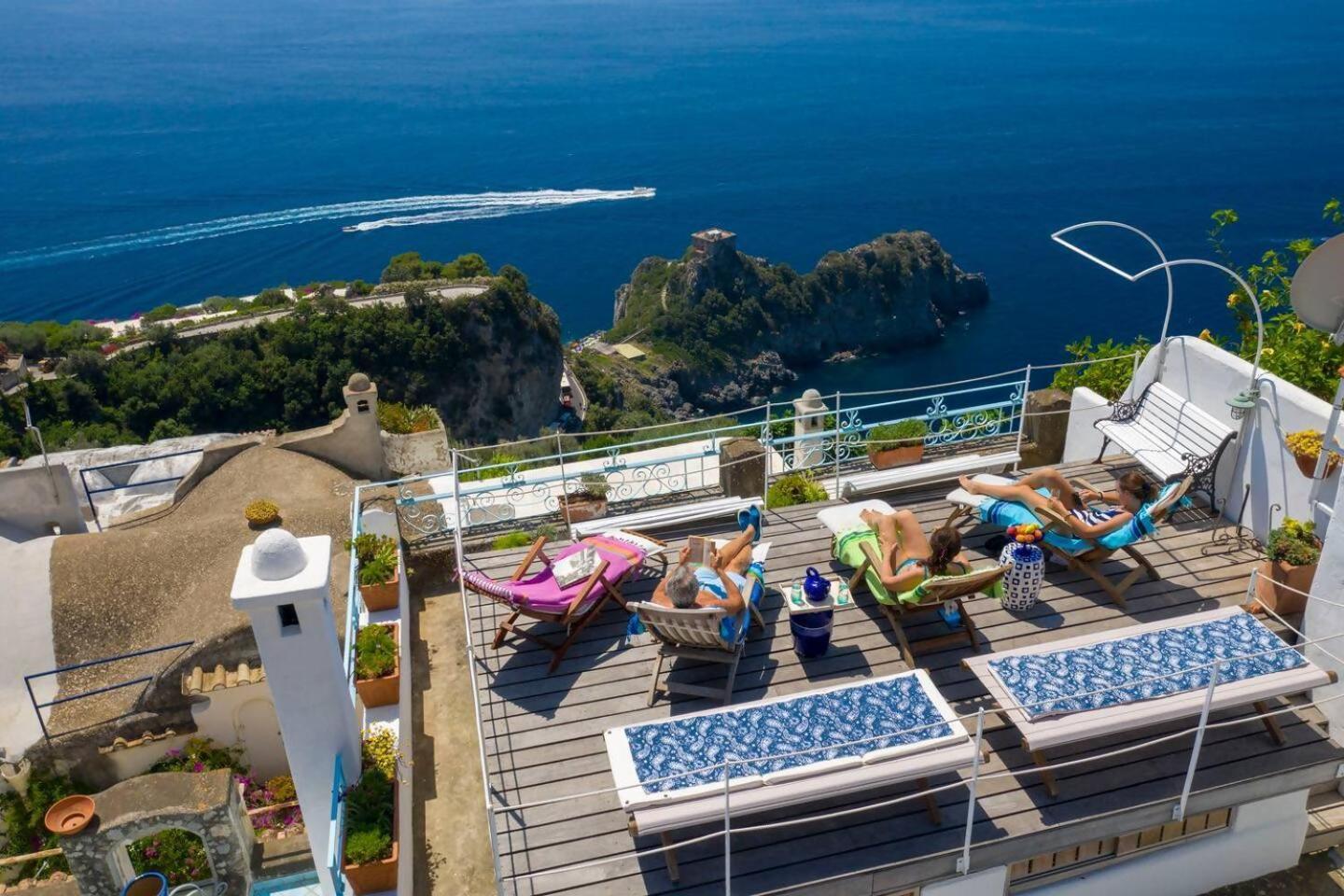 Perla Nel Blu Villa Affacciata Sul Mare Conca dei Marini Luaran gambar